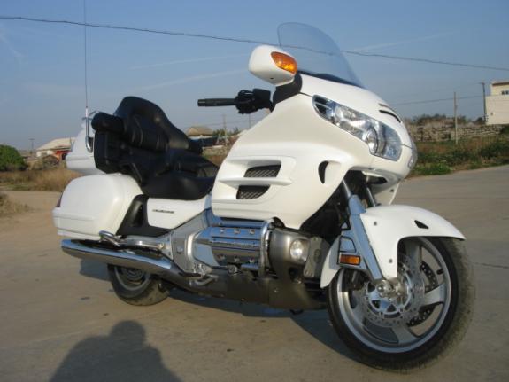 本田金翼-GL1800    2500元
