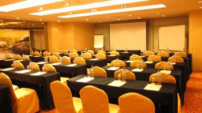 上海会议室出租/会议场地预定/酒店会议室租赁一站式服务