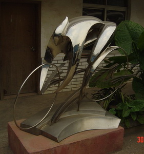 上海雕塑公司，不锈钢雕塑13917444440