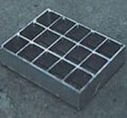 1.	镀锌插接钢格板是德顺钢格板热销产品之一 接插钢格板