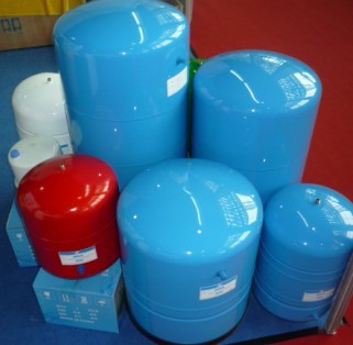 供应陶氏纯水机储水桶，铸铁压力桶，塑料压力桶