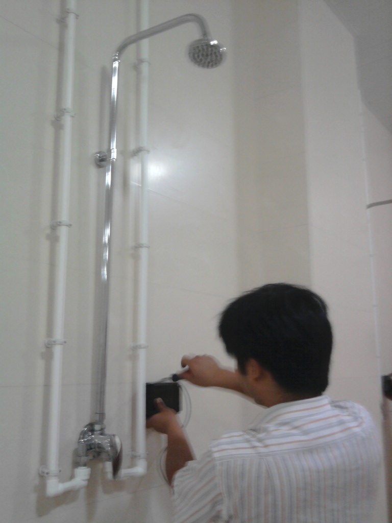 专业厂家直供IC卡洗澡控水器