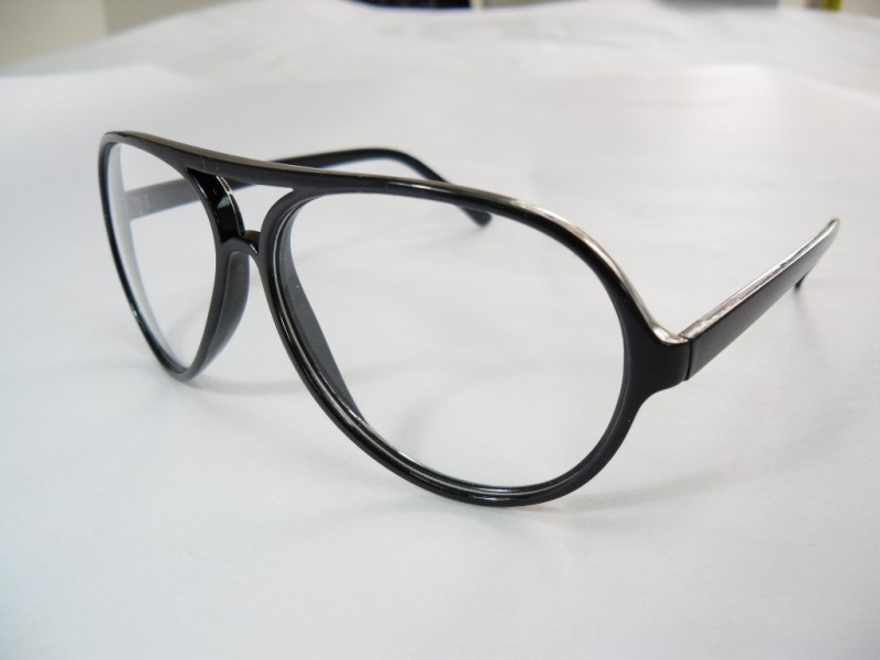 供应平光眼镜，框架眼镜，塑胶眼镜，板材眼镜，太阳眼镜