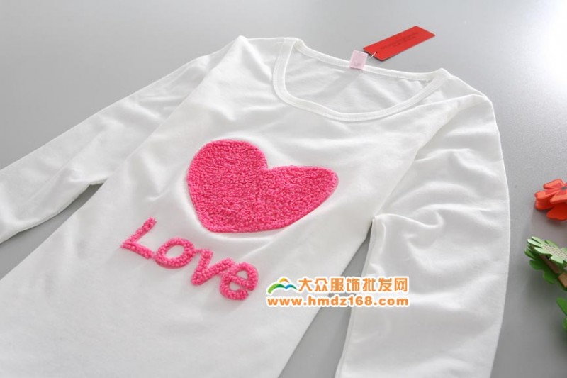 女式长袖t恤长袖女T恤批发山东服装批发秋装批发