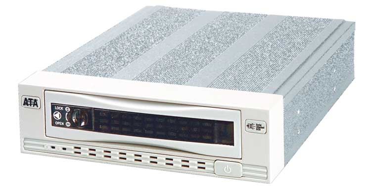 SNT-1363.5寸SAS/SATA硬盘抽取盒