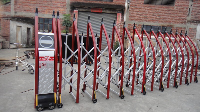 铝合金伸缩门，豪华伸缩门，优质产品，特价伸缩门批发