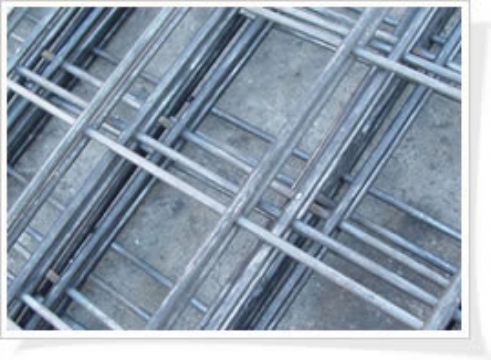 供应小型电焊网，热镀锌电焊网，电焊网片，不锈钢网