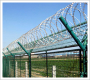供应Y型机场护栏网，护栏网的计算，护栏网产地，安平明明护栏网