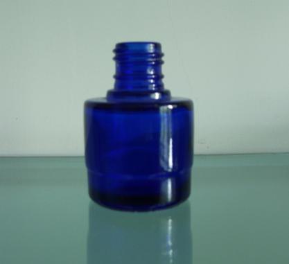 供应蓝色新款玻璃精油瓶 15ml玻璃精油瓶