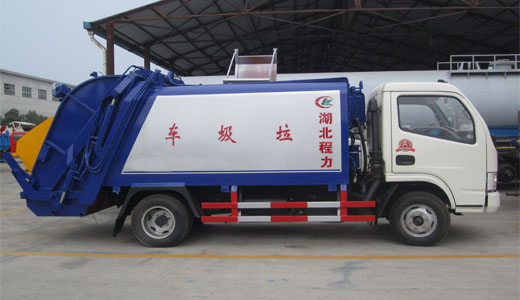 东风金霸压缩垃圾车www.clwgqc.com