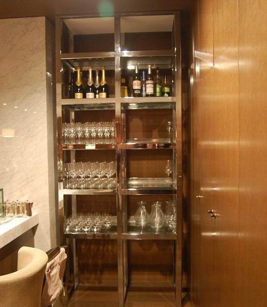 专业加工定做不锈钢酒柜