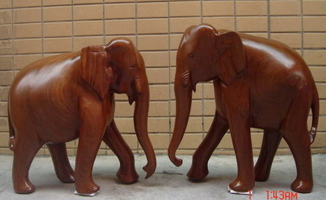 木雕大象，红木大象