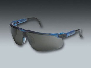 3M12283时尚舒适型防护眼镜