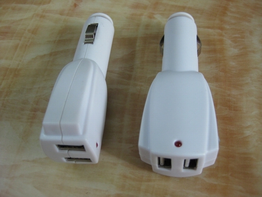 厂家特价1A双USB车充,iphone车载充电器,车载充电器