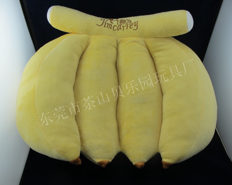 高档香蕉靠垫逼真水果抱枕靠垫纱发抱枕摆件