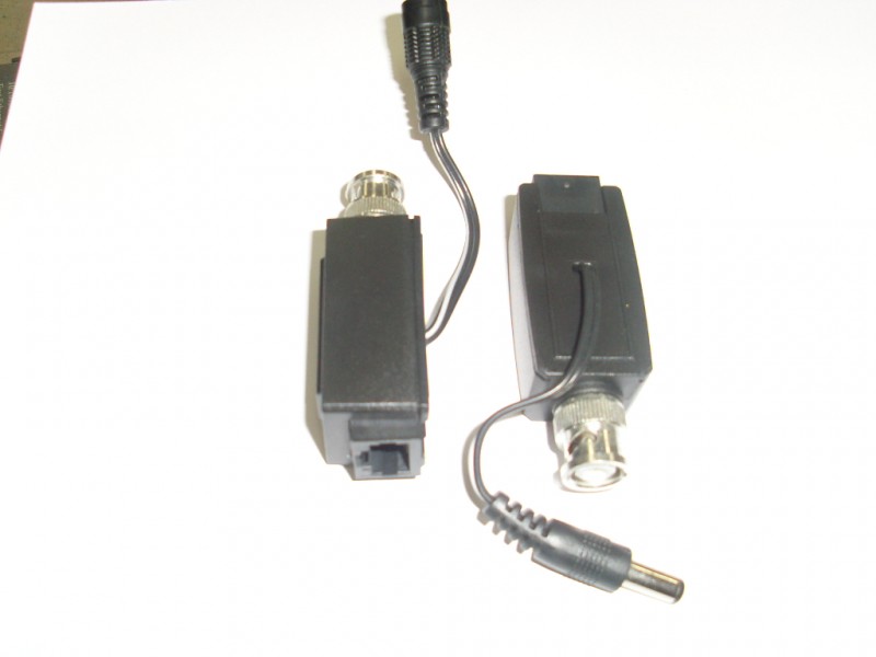 视频电源双绞线传输器 BNC转RJ45转换器