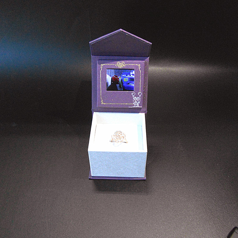 1.8寸和2.4寸视频珠宝盒，视频首饰盒，精品礼盒