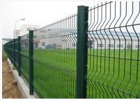 三角折弯护栏网，厂区隔离护栏网，草原护栏网