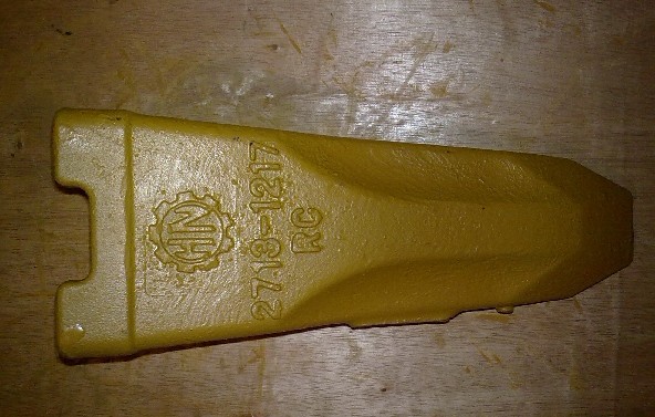 供应大宇220开山齿—2713-1217RC(宁波华南斗齿）