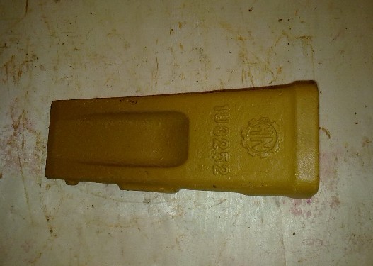 供应卡特312斗齿—1U3252（宁波华南斗齿）