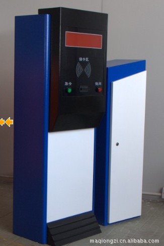 供应X2可脱机运行刷卡停车场管理系统