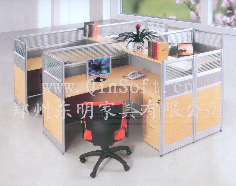 河南隔断式办公桌，屏风式办公桌尺寸，带屏风的办公桌价格