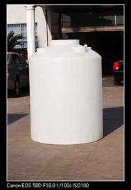 江西塑料桶，南昌防紫外线塑料水塔10吨塑料储水箱