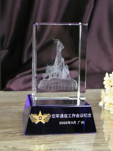 水晶内雕 水晶五羊内雕 18767907555定制水晶内雕