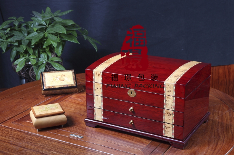 专业设计生产高档木制礼品盒 收藏盒