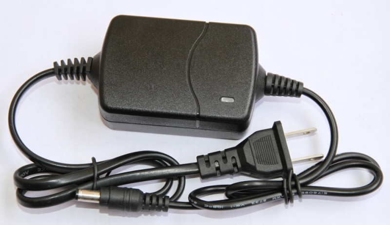 东达华电源适配器12W12V1A厂家直销两年保修