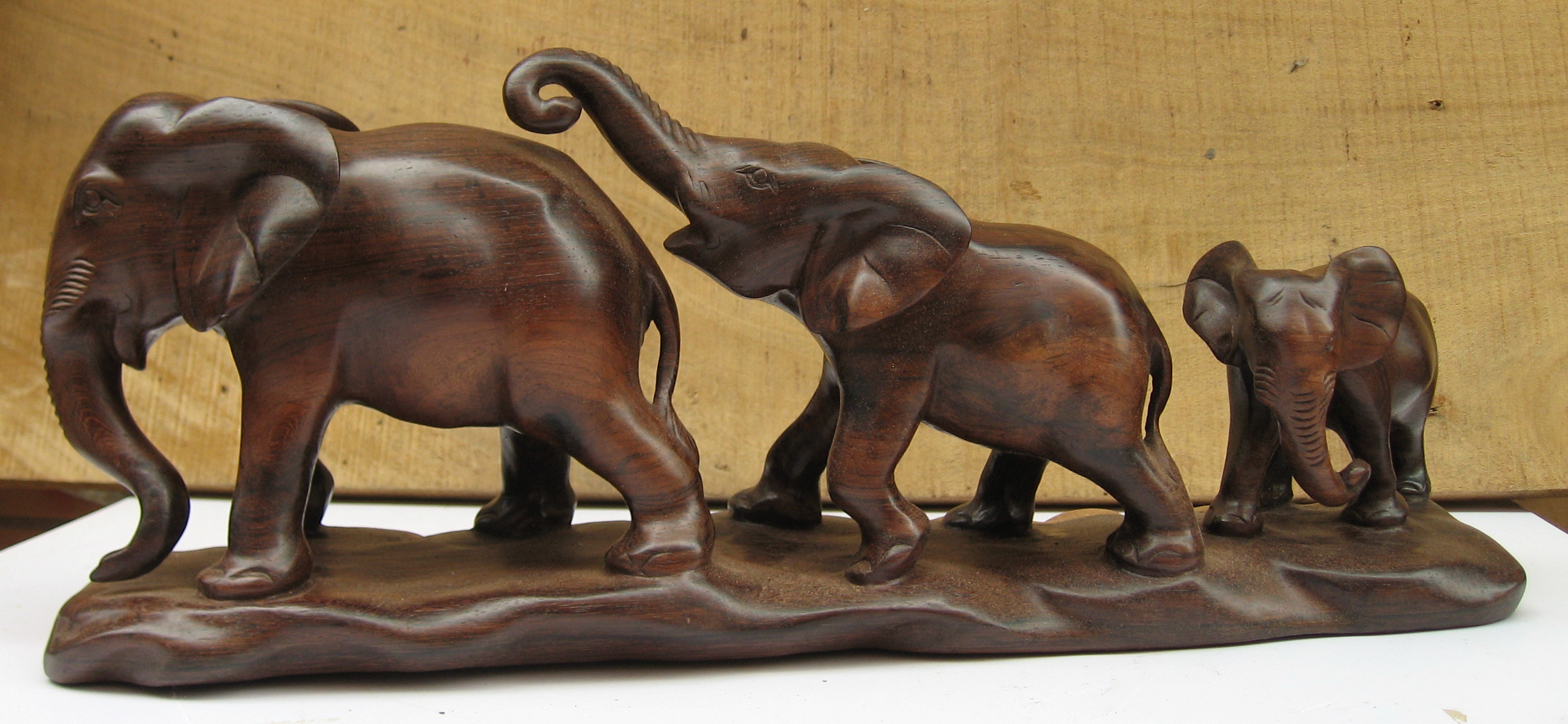 木雕大象，红木大象