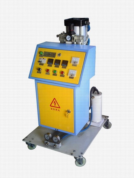 聚氨酯高压发泡机|聚氨酯设备