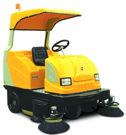 供应明诺MN-E8006电动驾驶式扫地机