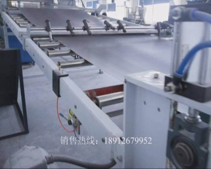 发泡板材挤出机（图）