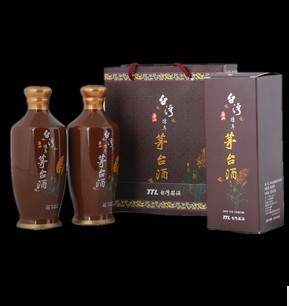 台湾玉山陈年茅台酒