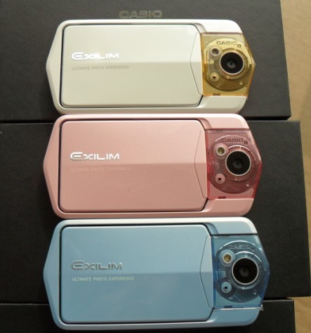 卡西欧TR200数码相机特价出售QQ824644948