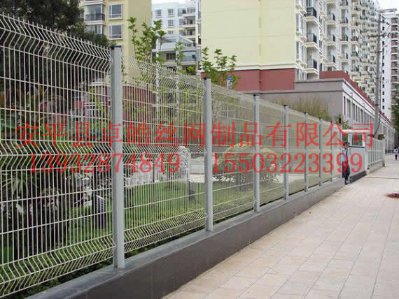 围墙网,围栏网，围墙护栏网，小区围墙网