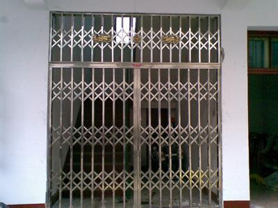 不锈钢拉闸门