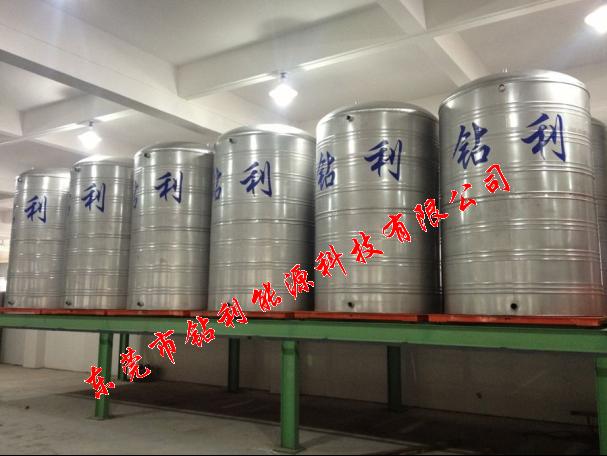 供应不锈钢水箱，保温水箱，方形水箱