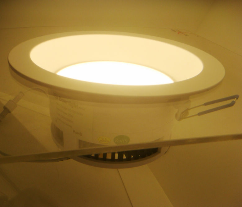 防眩光LED筒灯8寸20瓦LED嵌入式照明灯具