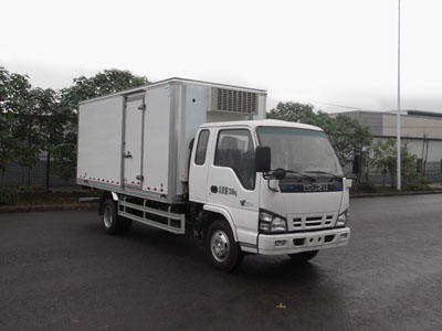 五十铃4.6米排半冷藏车