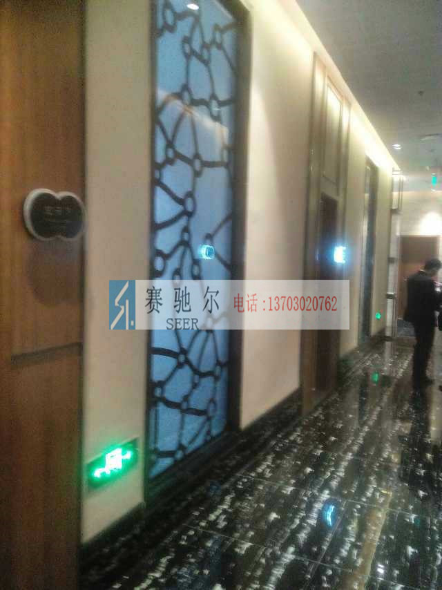 长治市不锈钢玻璃固定田园雕花镂空屏风