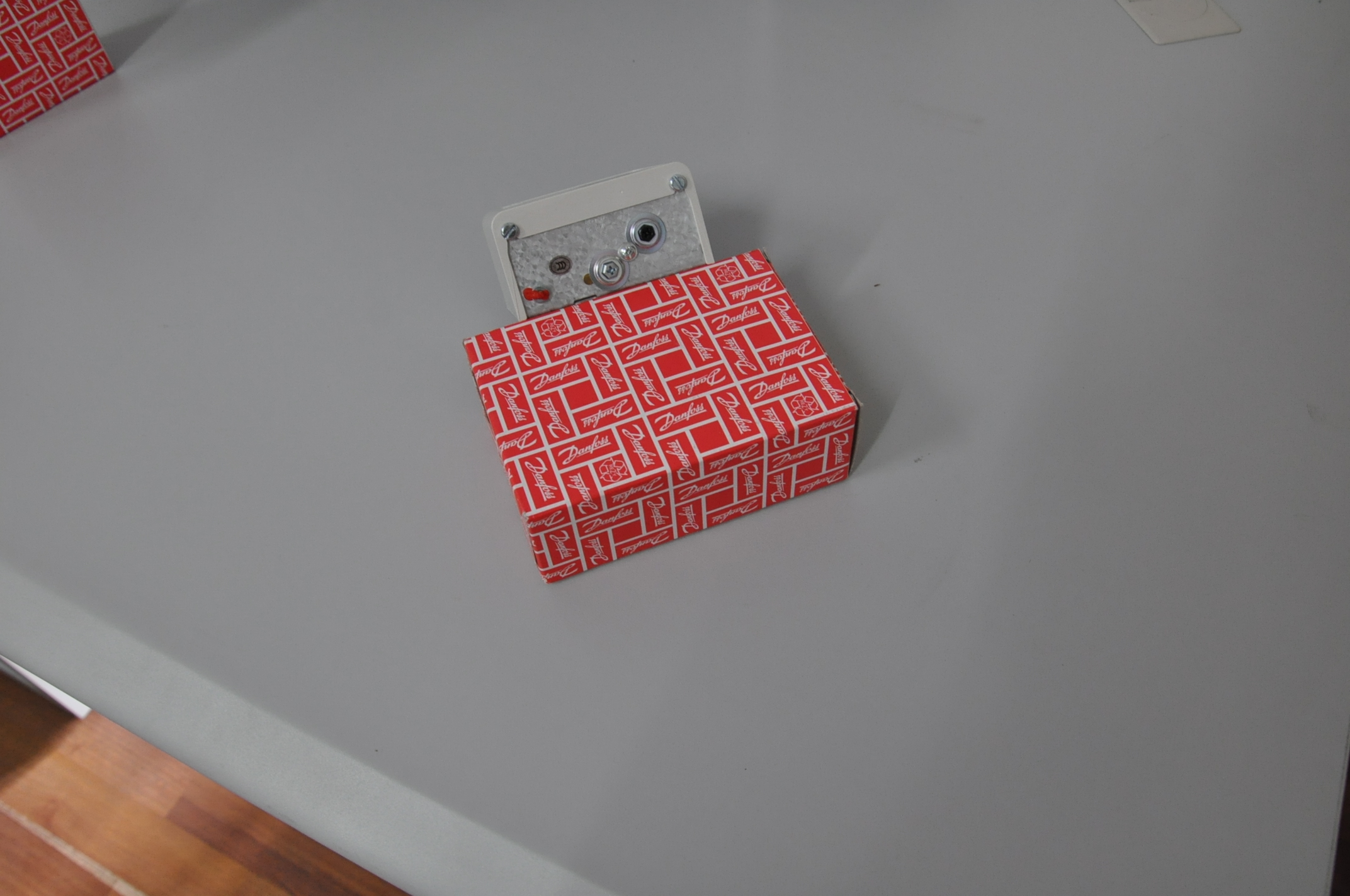 Danfoss KPI38压力开关 060-5081 8-28bar（1.8-6bar）